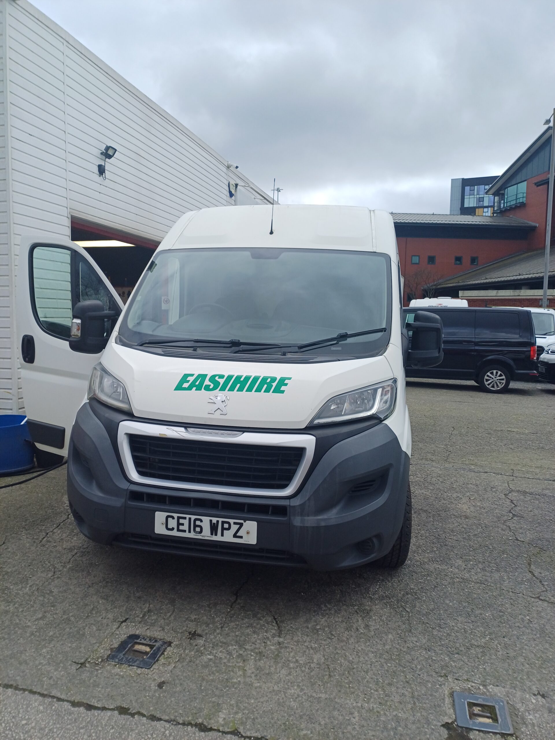 Streamlining Your Waste Management With Waste Removal: Commercial Van Hire Edinburgh
