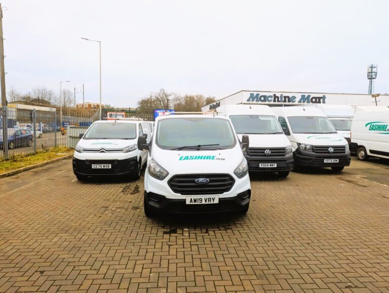 A Guide to Loading and Unloading a Van Safely